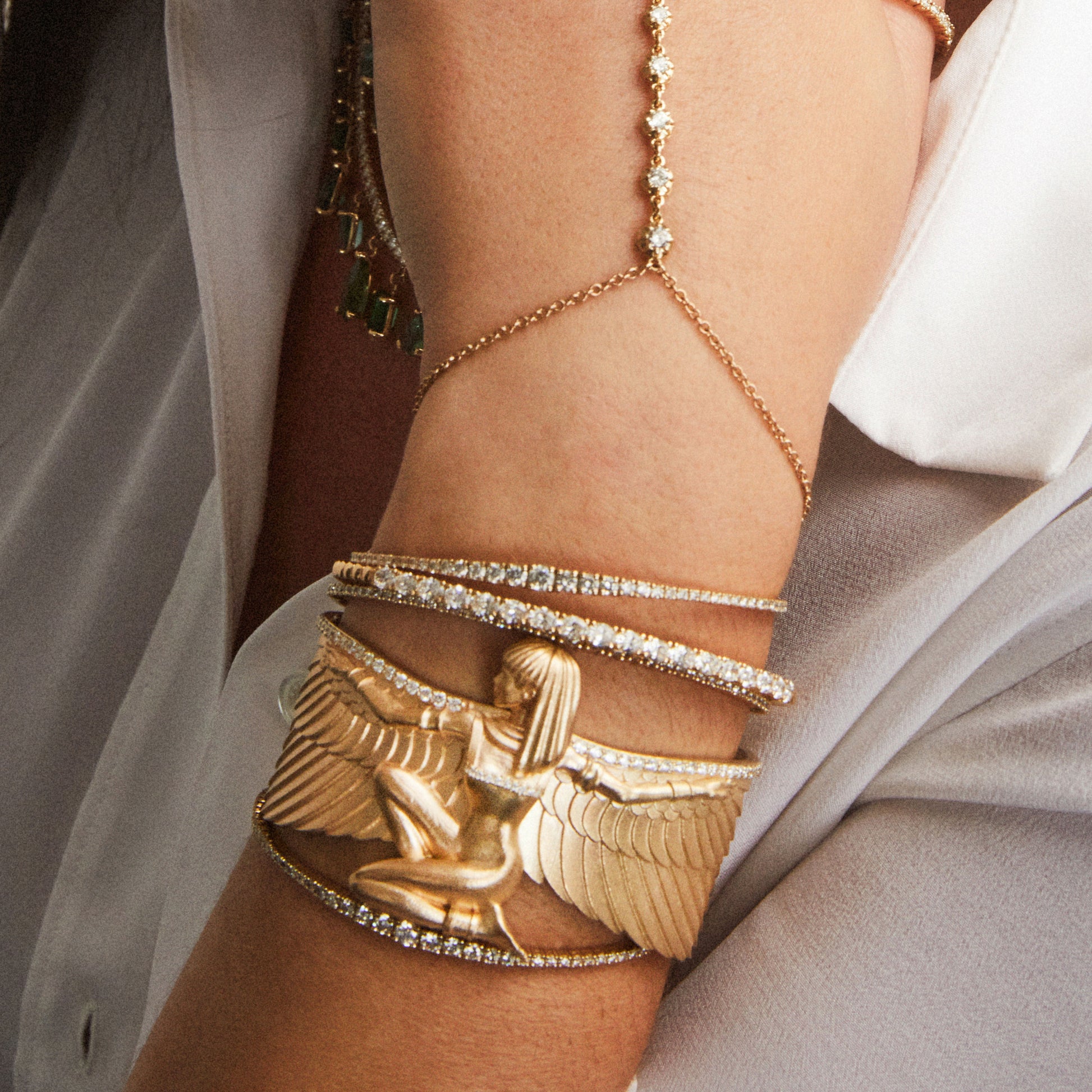 Large Pavé Diamond Isis Cuff