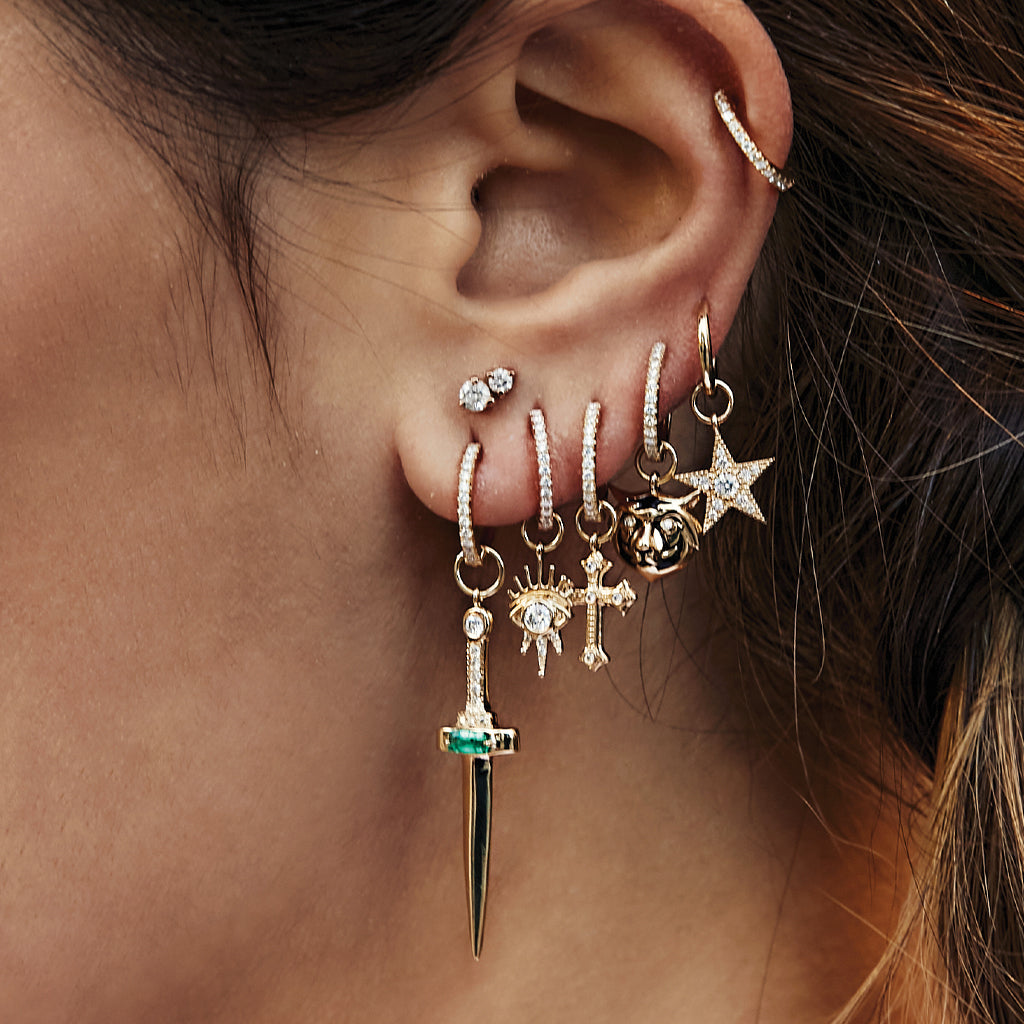 PAVE DIAMOND BAGUETTE EMERALD DAGGER CHARM