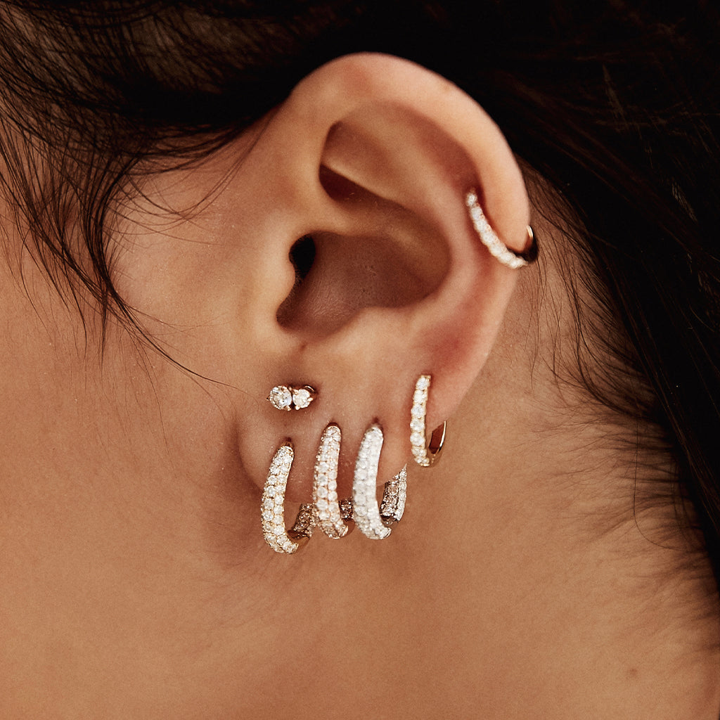 2 Graduated Prong Set Diamond Stud