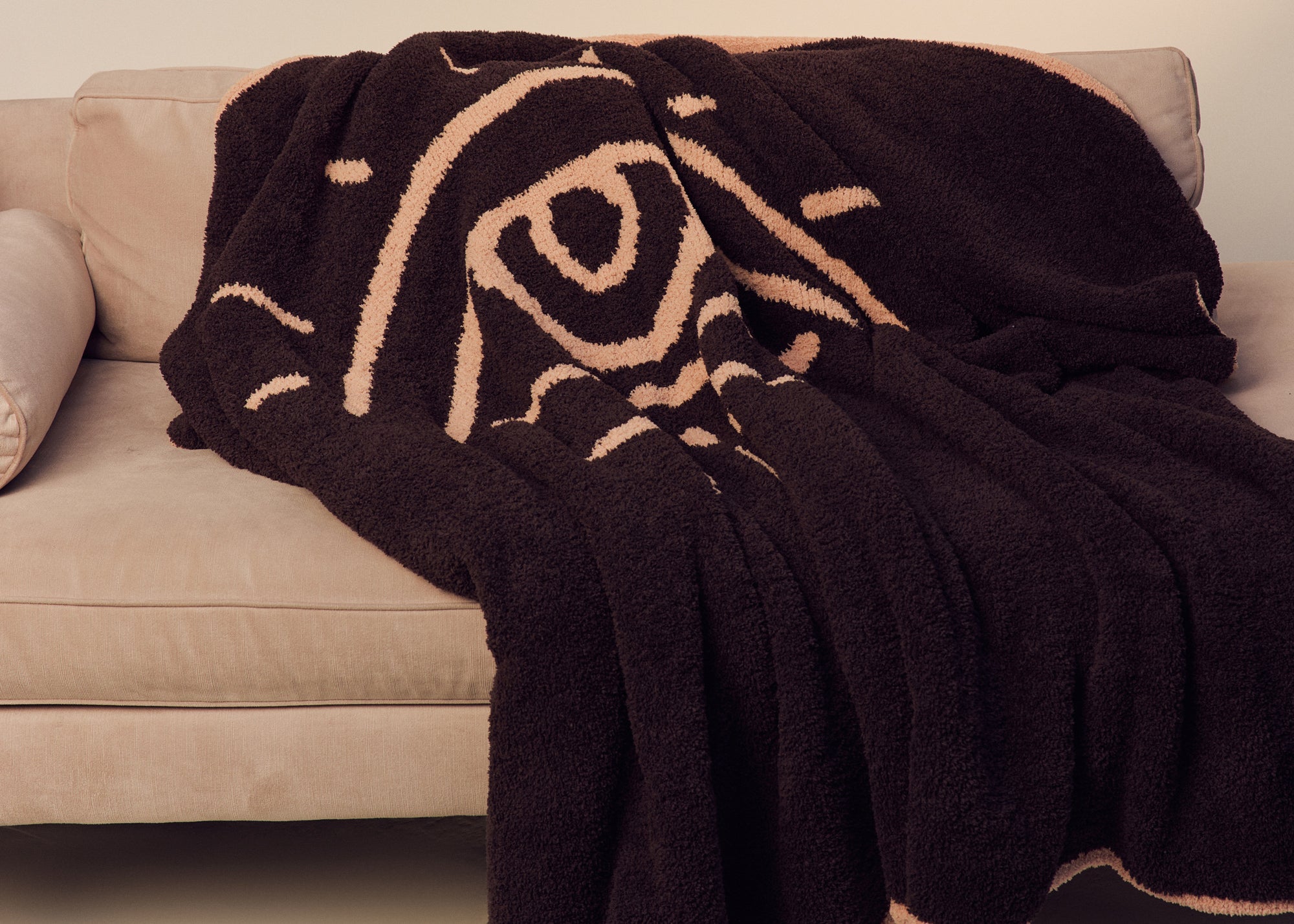 Ring Stacking Guide: The Top Do's and Don'ts for Stacking Rings ...