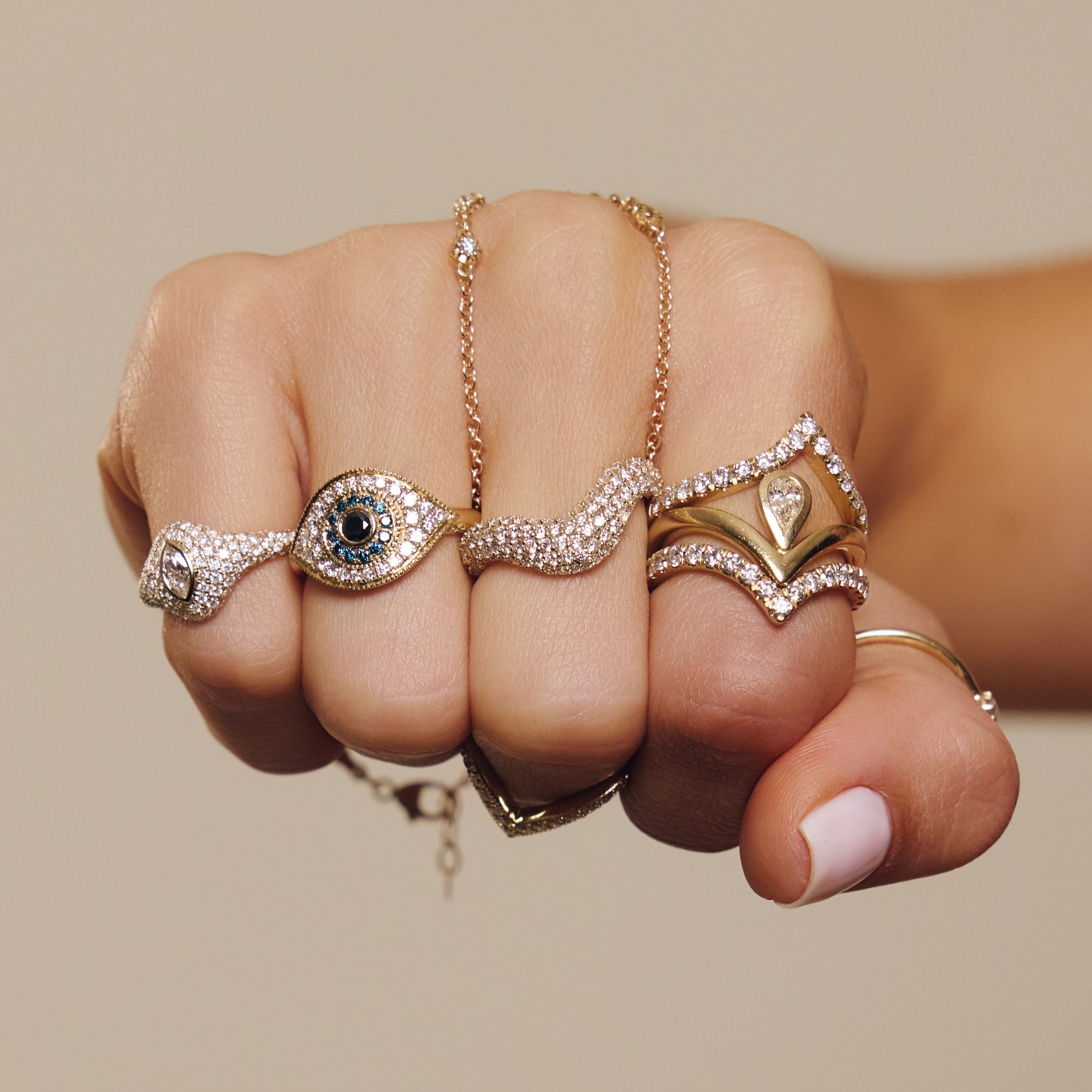 Large Teardrop Diamond V Ring