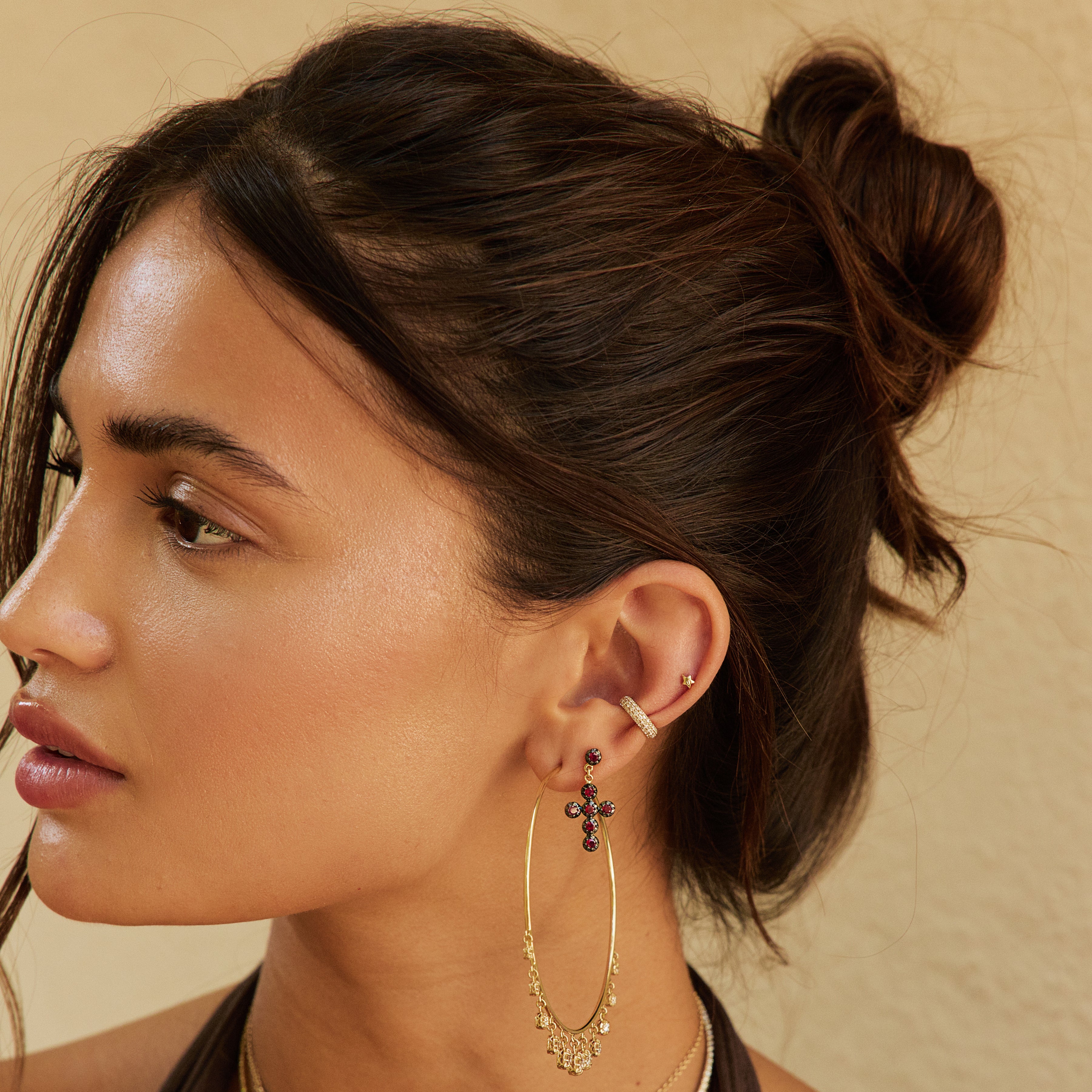 GRADUATED DIAMOND SOPHIA SHAKER HOOPS