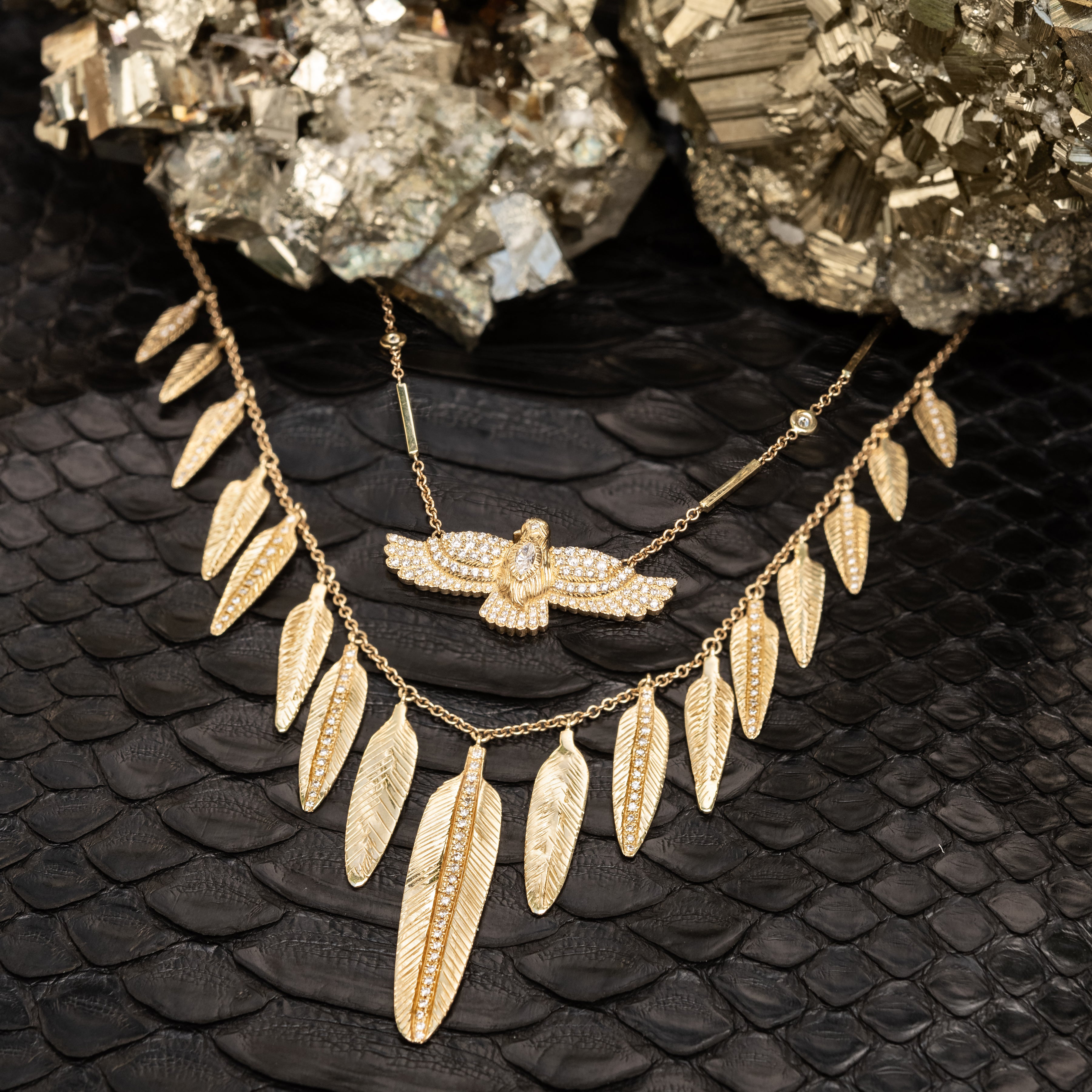 17 GRADUATED PAVE FEATHER SHAKER NECKLACE