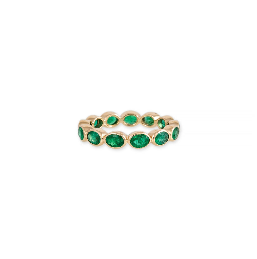 OVAL EMERALD ETERNITY BAND RING