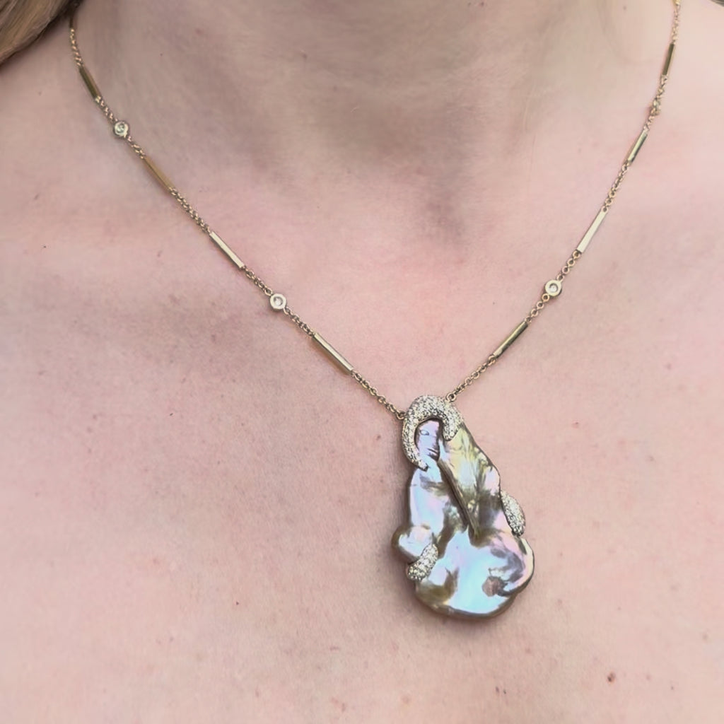 Freeform Pearl Necklace with Pavé Diamond Claws