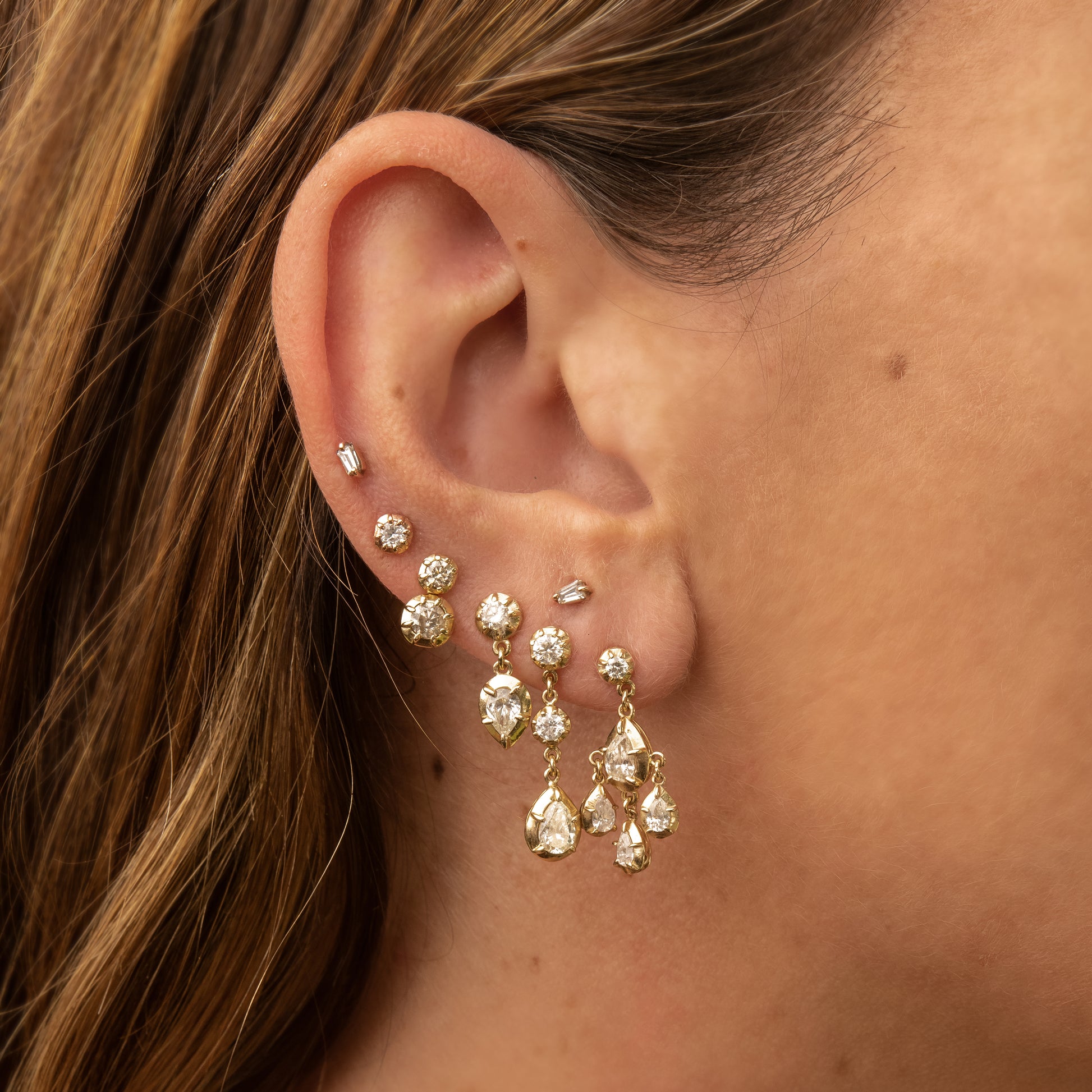 ROUND + 4 GRADUATED TEARDROP SOPHIA DIAMOND SHAKER DROP STUD