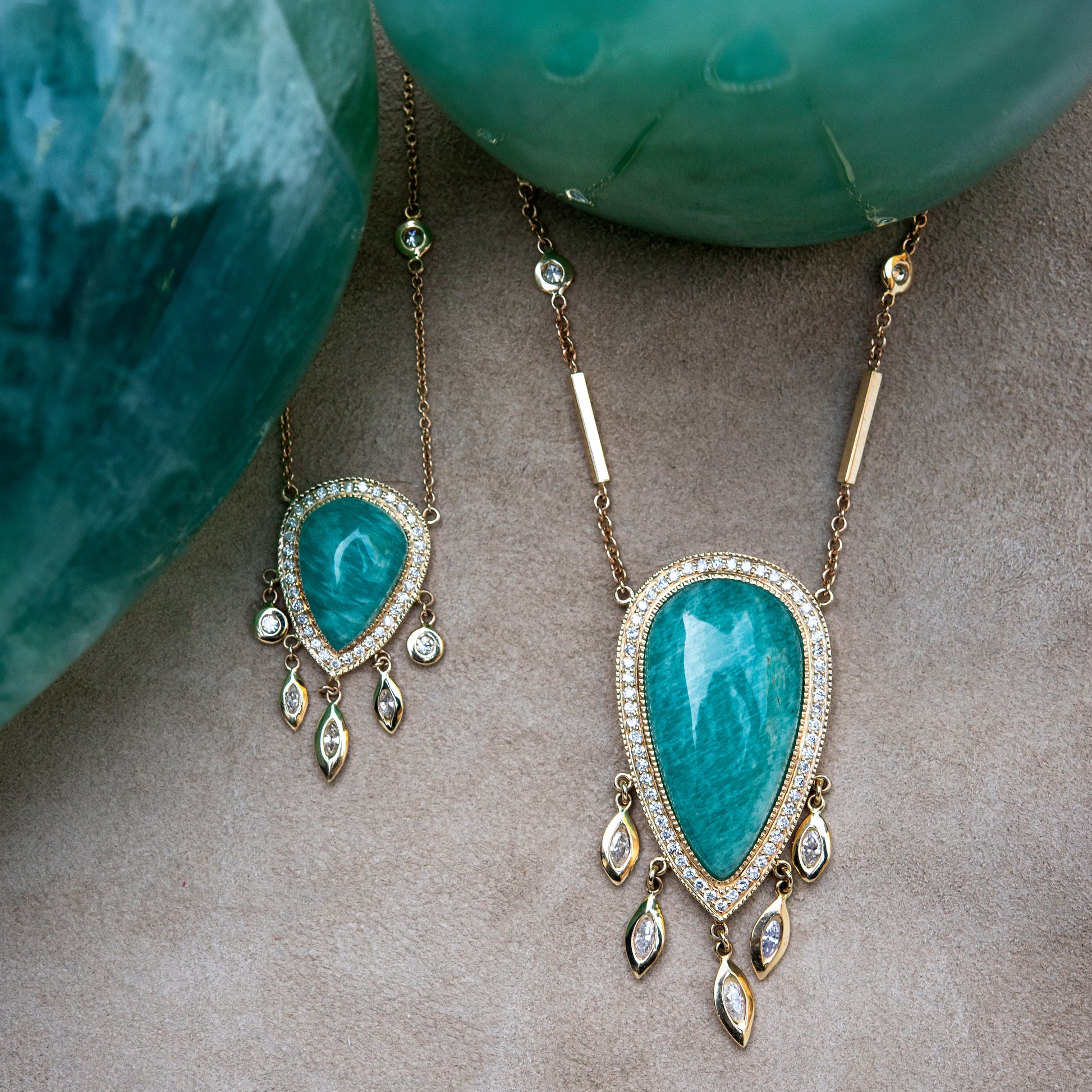 PAVE AMAZONITE TEARDROP + 5 MARQUISE DIAMOND SHAKER SMOOTH BAR NECKLACE