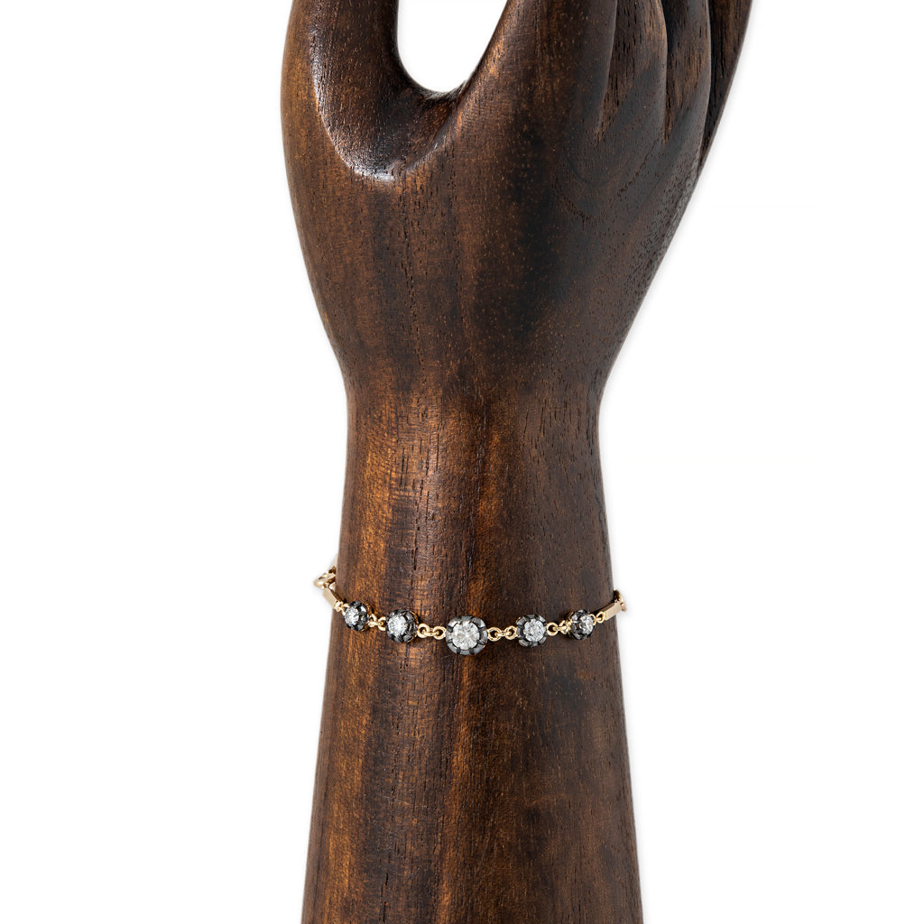 BLACK RHODIUM 5 SOPHIA DIAMOND + 4 DIAMOND SMOOTH BAR BRACELET